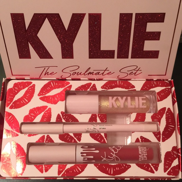 Kylie Cosmetics Other - NEW Kylie “The Soulmate Set”